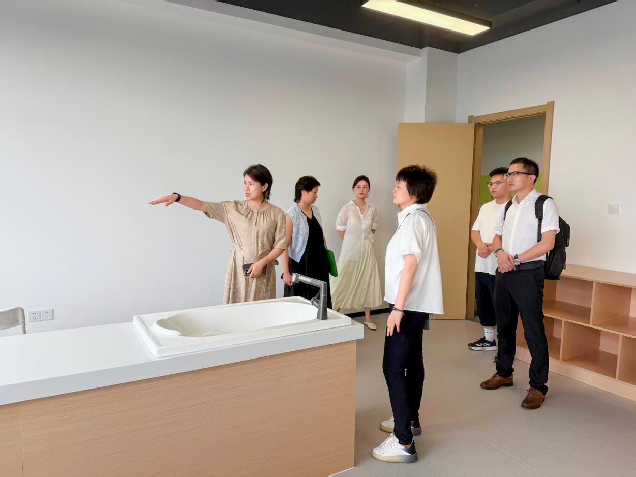 校企协同深耕托育产教融合 共筑长三角托育人才培育新高地——江苏立宝托育有限公司一行到访我校洽谈深度合作